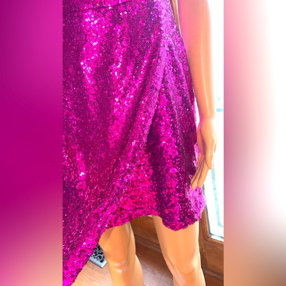 Lulu’s Hilaria Fuchsia Sequin Bodycon Mini Dress size Large - Picture 3 of 13